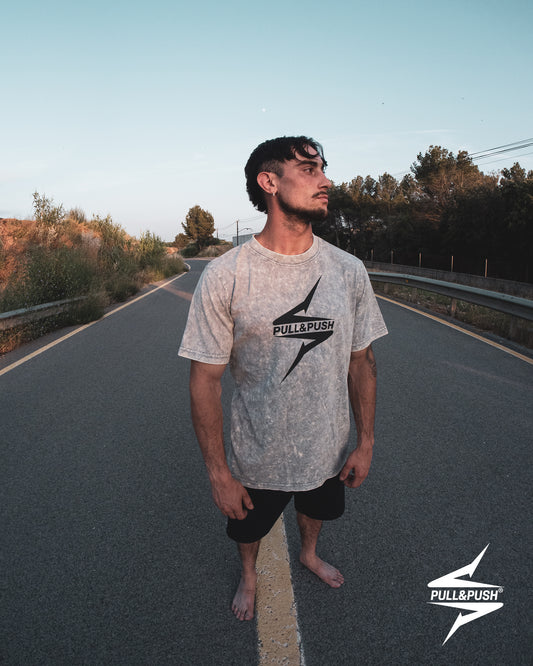 OVERSIZED BLEACHED GREY